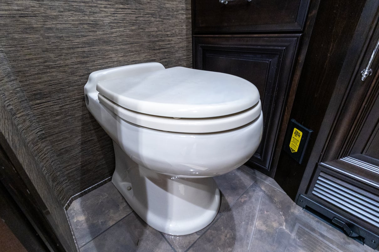 2015 Newmar Mountain Aire 4553 gallery image-23