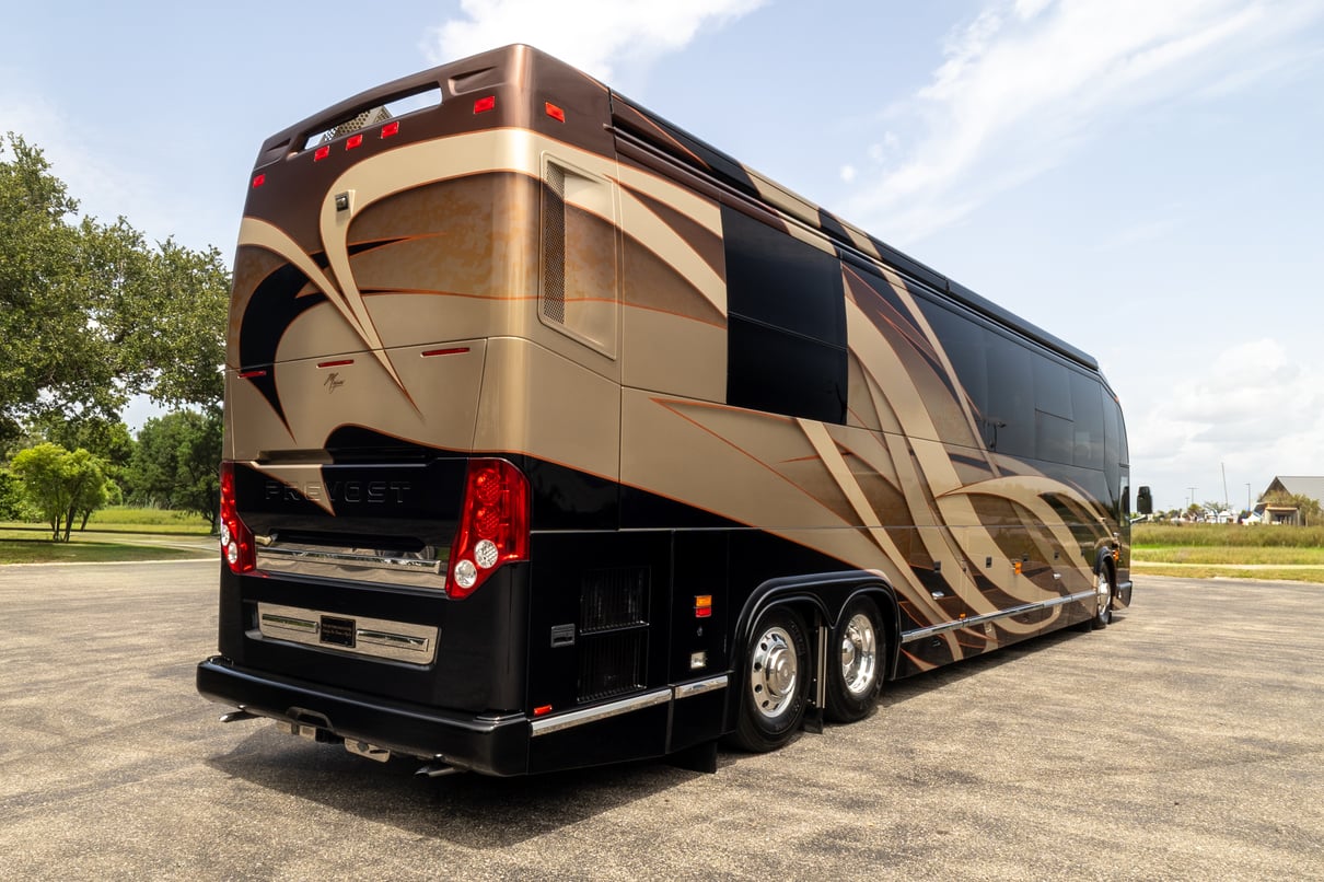 2017 Prevost Marathon H3 45 gallery image-5