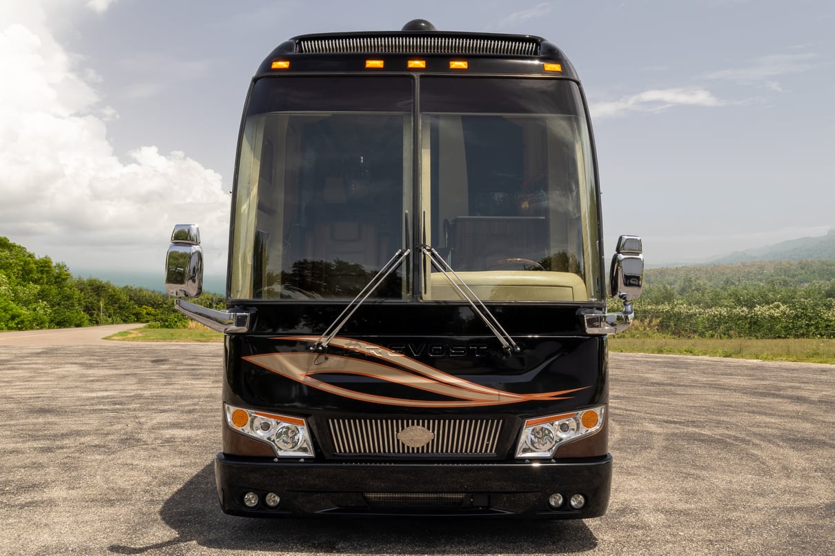 2017 Prevost Marathon H3 45 gallery image-12