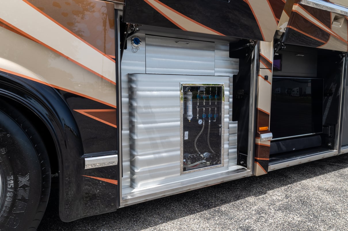 2017 Prevost Marathon H3 45 gallery image-35