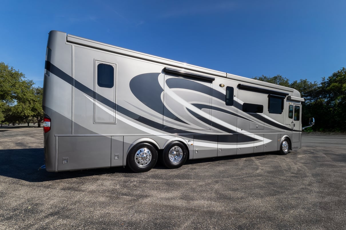 2019 Newmar London Aire 4551 gallery image-4