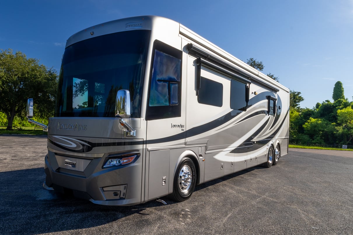 2019 Newmar London Aire 4551 gallery image-11