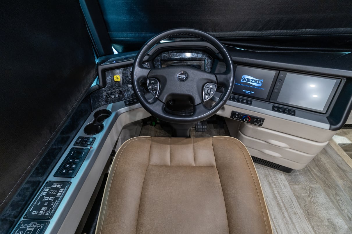 2019 Newmar London Aire 4551 gallery image-13
