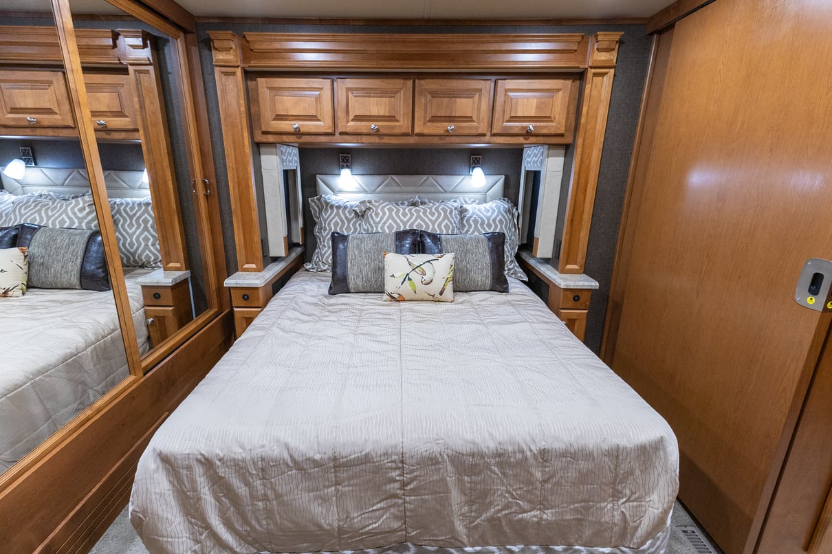 2017 Tiffin Allegro Red 38QBA gallery image-27