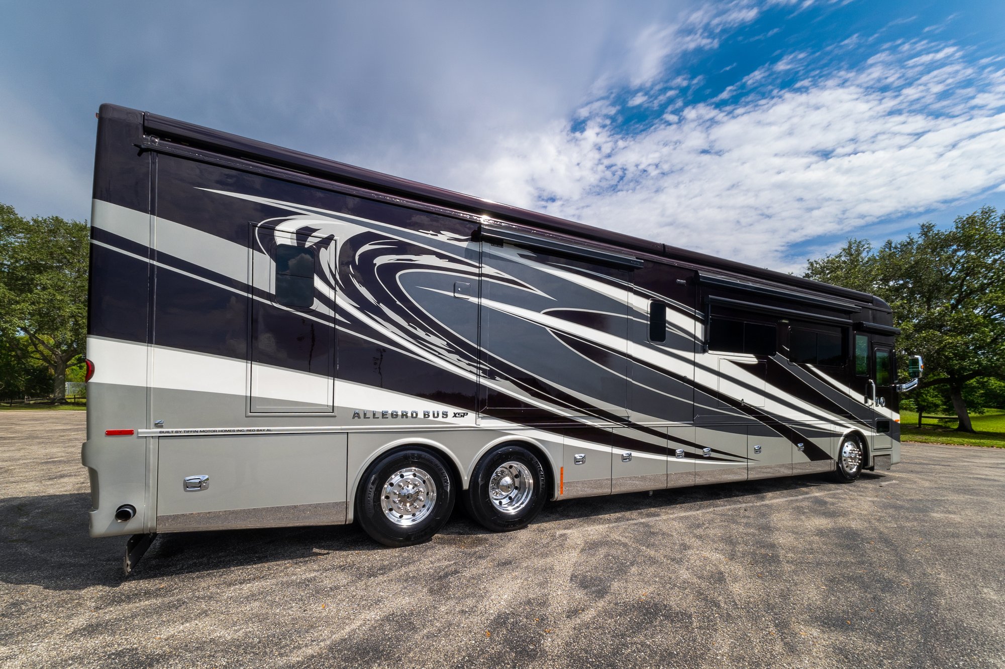 2022 Tiffin Allegro Bus 45FP