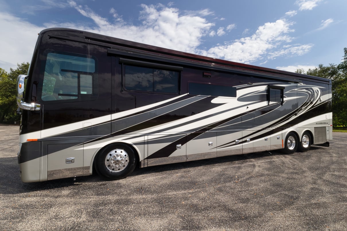 2022 Tiffin Allegro Bus 45FP gallery image-10