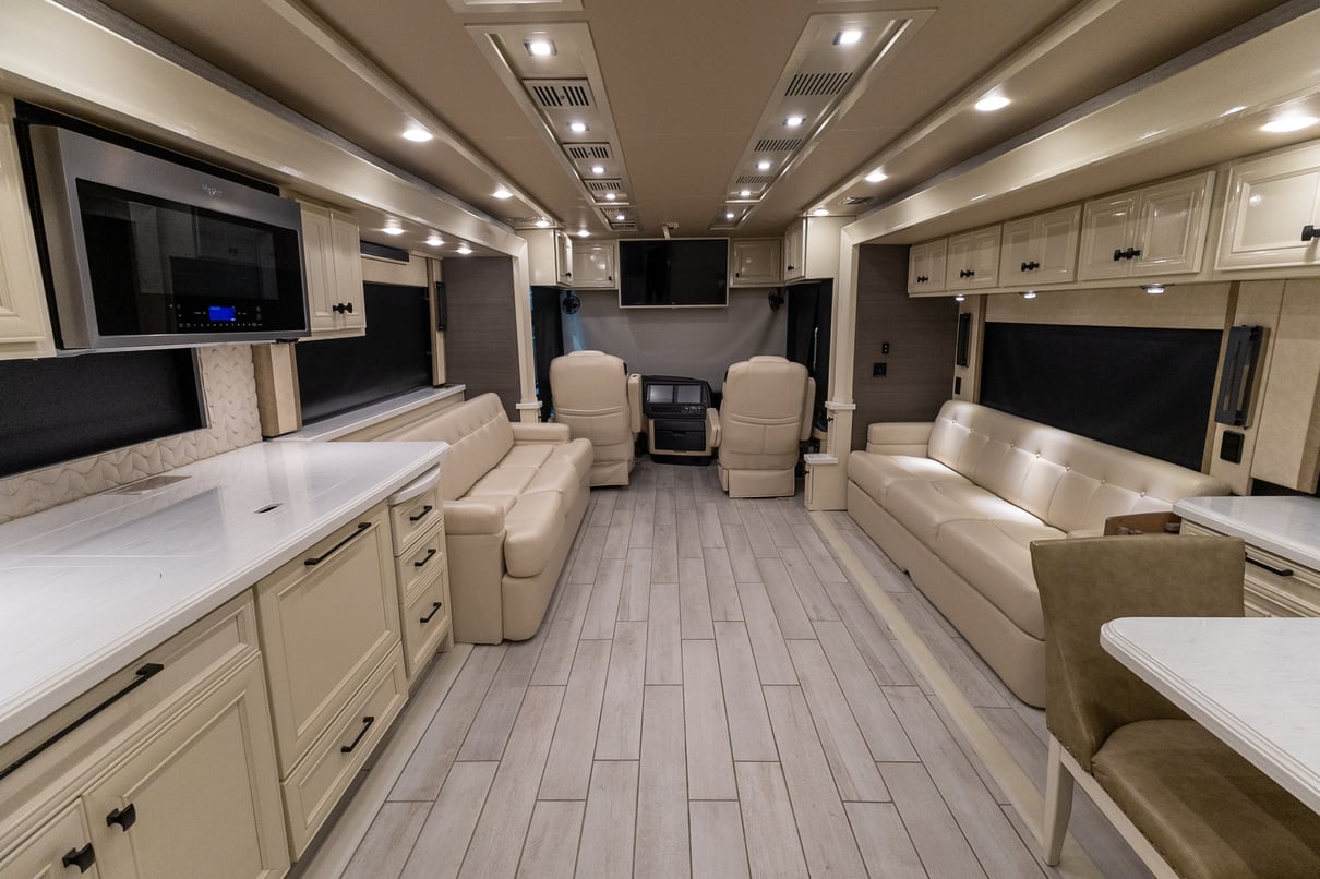 2022 Tiffin Allegro Bus 45FP gallery image-21