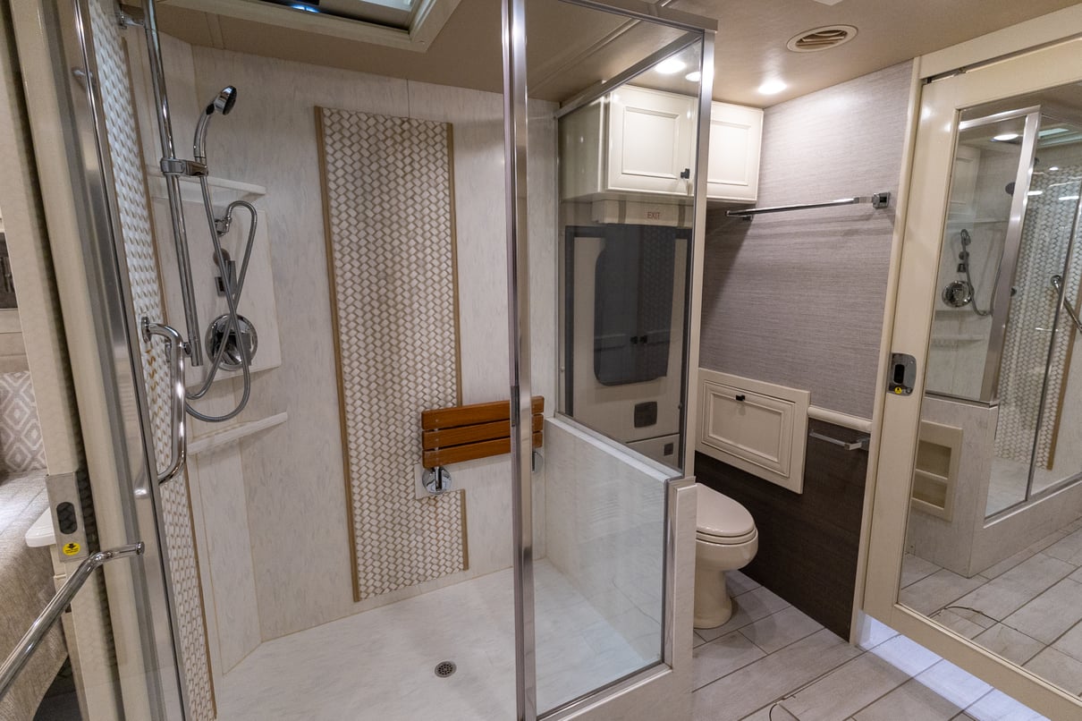 2022 Tiffin Allegro Bus 45FP gallery image-29