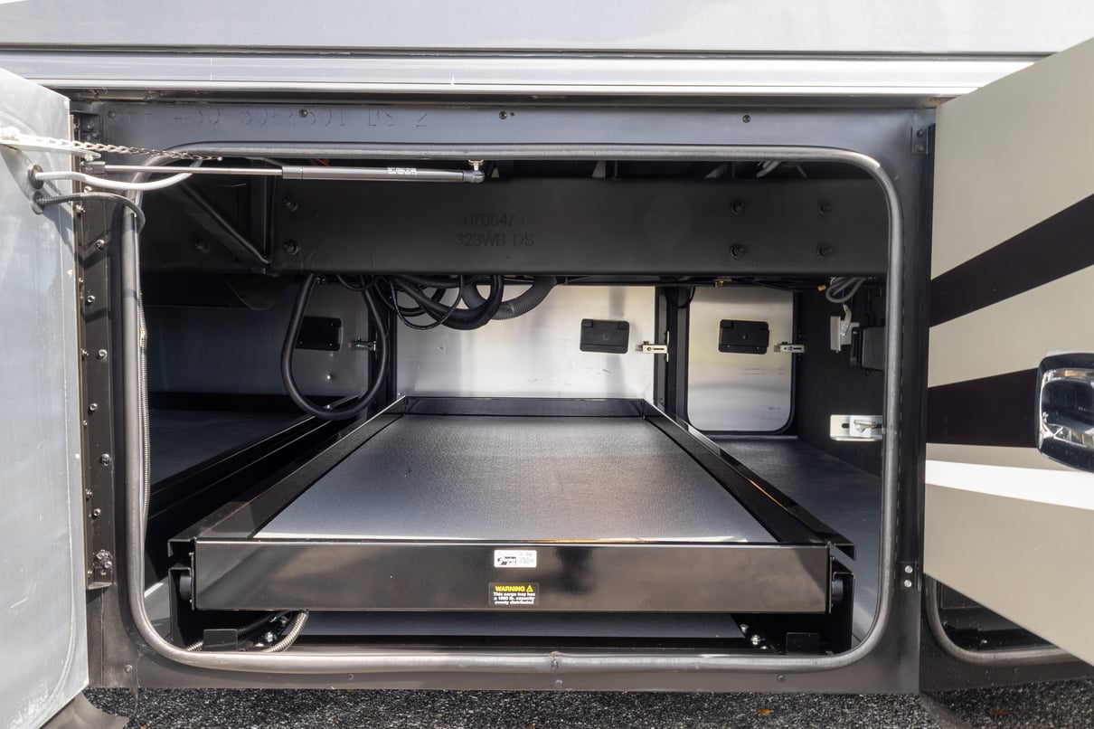 2022 Tiffin Allegro Bus 45FP gallery image-45