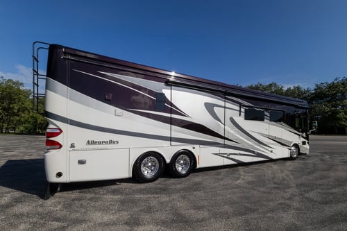2015 Tiffin Allegro Bus 45 LP