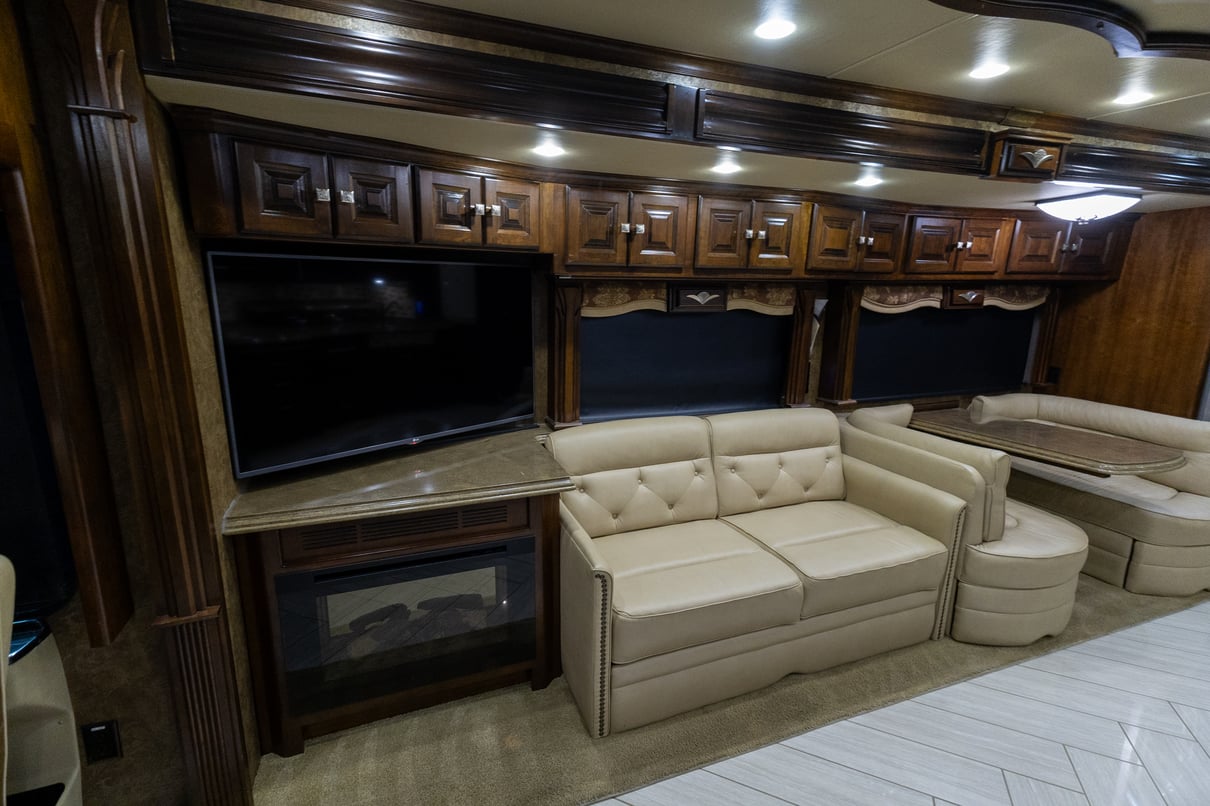 2015 Tiffin Allegro Bus 45 LP gallery image-15