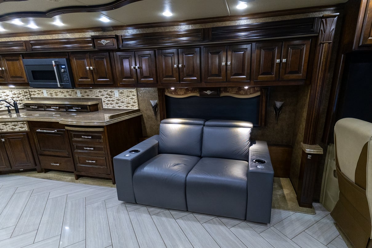 2015 Tiffin Allegro Bus 45 LP gallery image-17