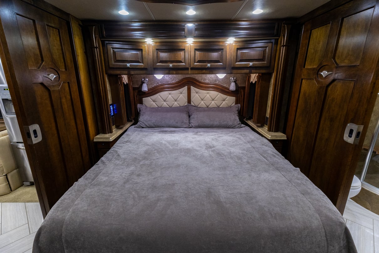 2015 Tiffin Allegro Bus 45 LP gallery image-25