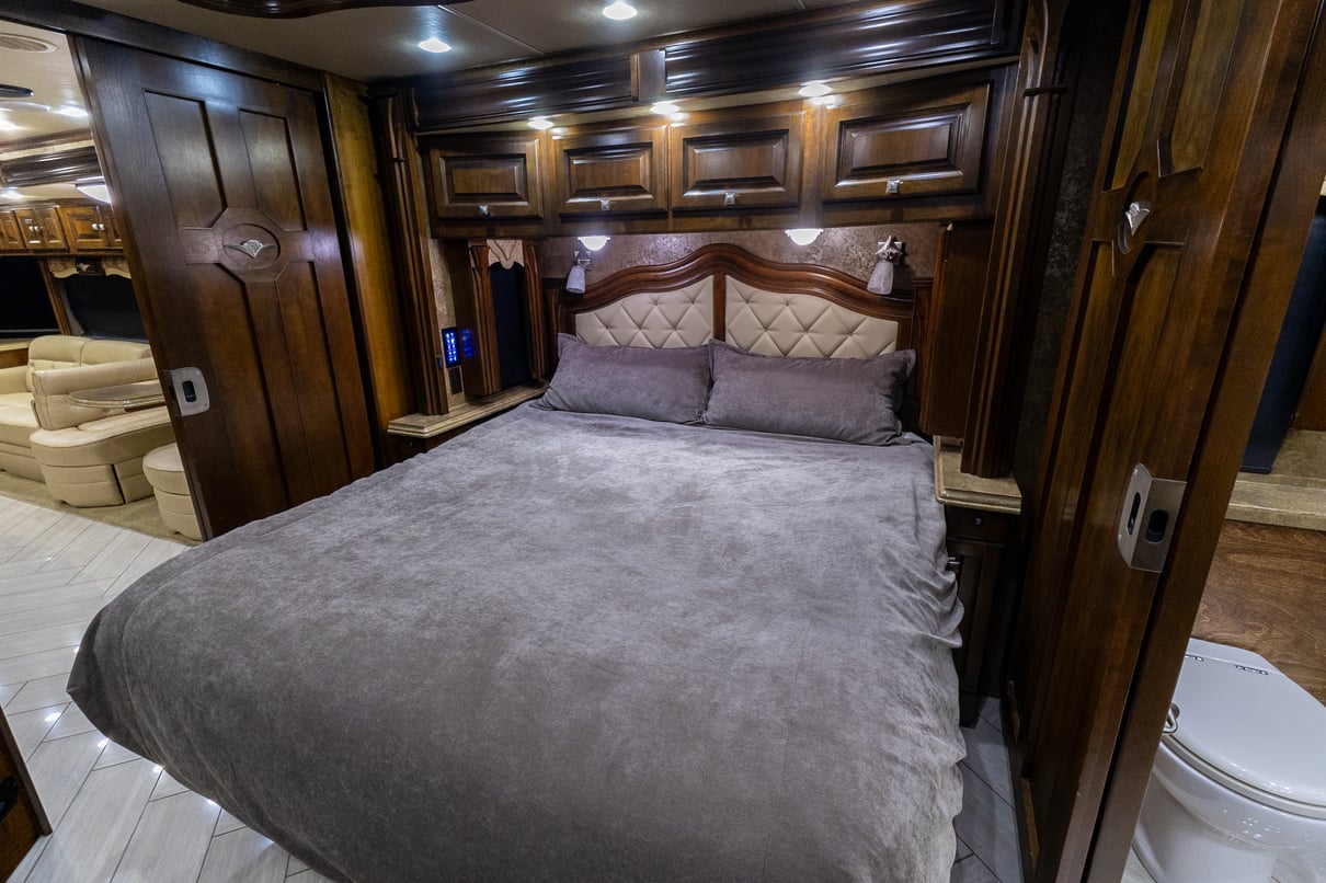 2015 Tiffin Allegro Bus 45 LP gallery image-26