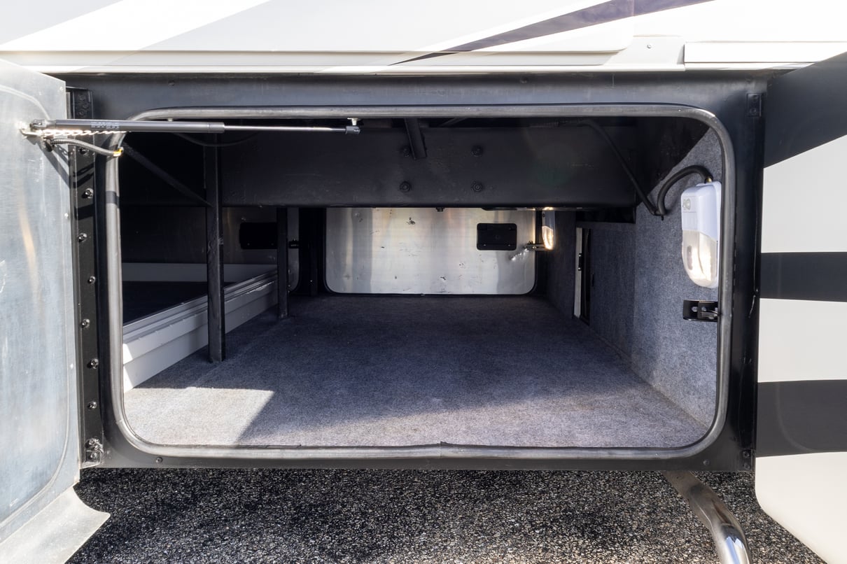 2015 Tiffin Allegro Bus 45 LP gallery image-39