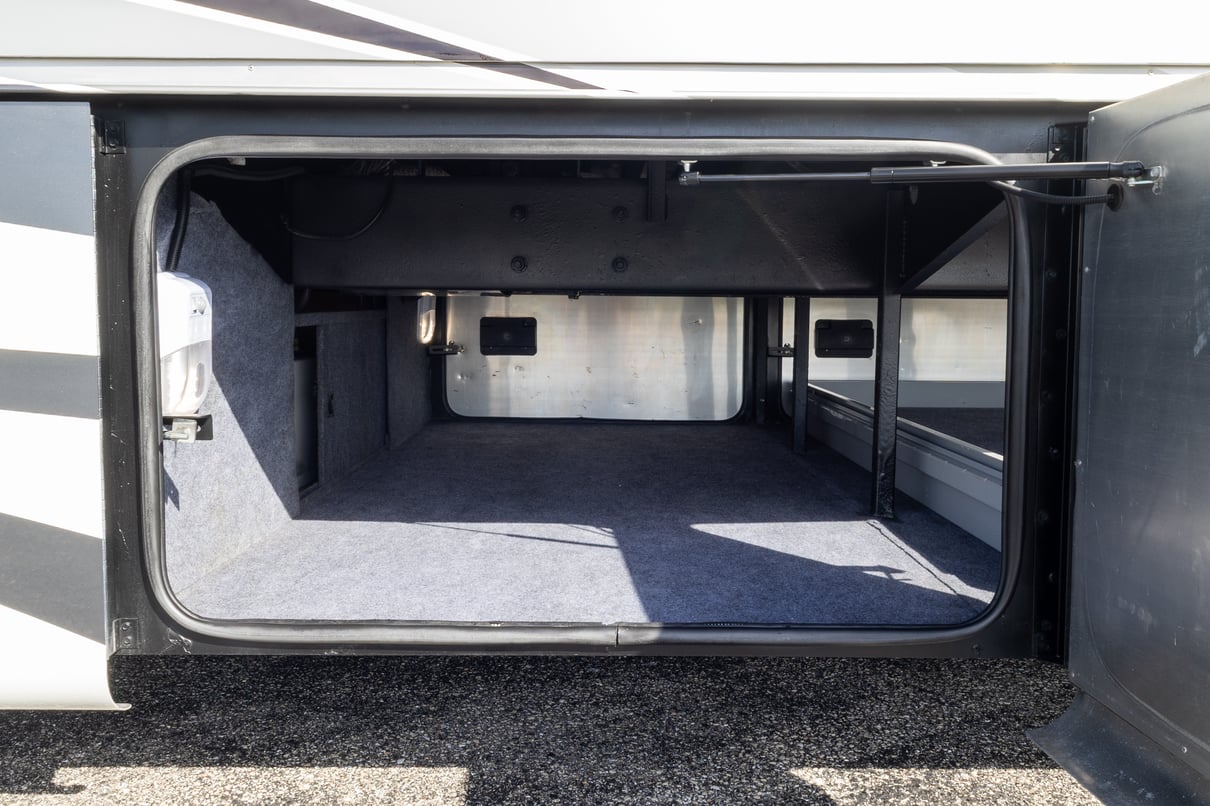 2015 Tiffin Allegro Bus 45 LP gallery image-44