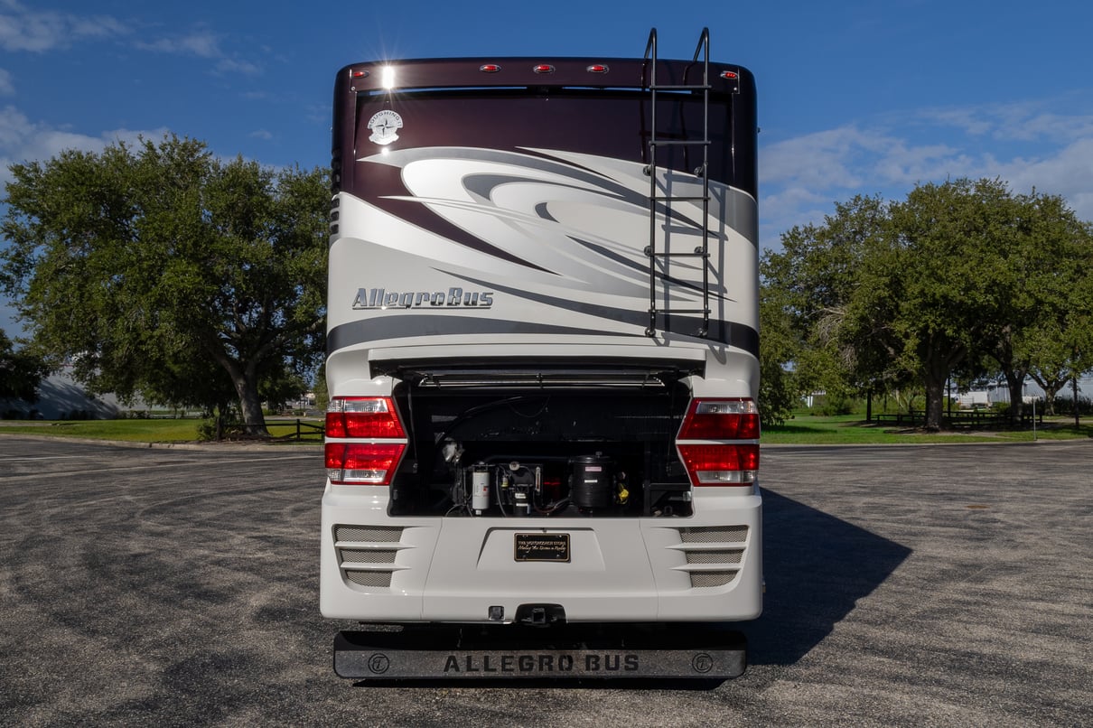 2015 Tiffin Allegro Bus 45 LP gallery image-48