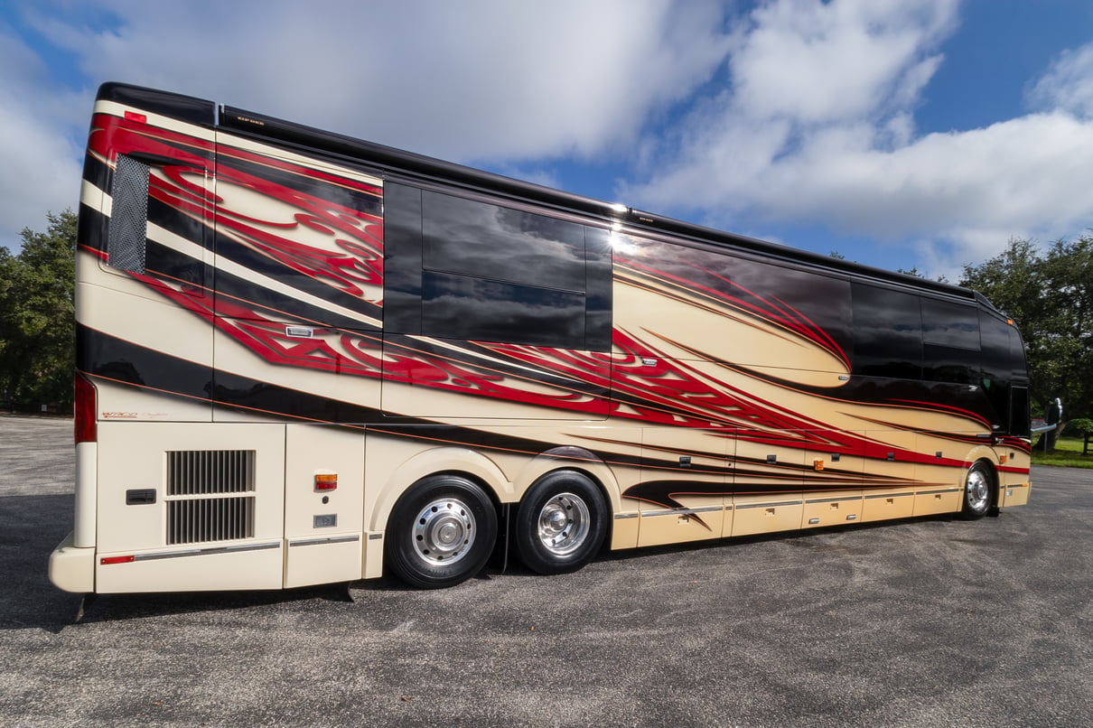 2014 Prevost Liberty H3 45 gallery image-4
