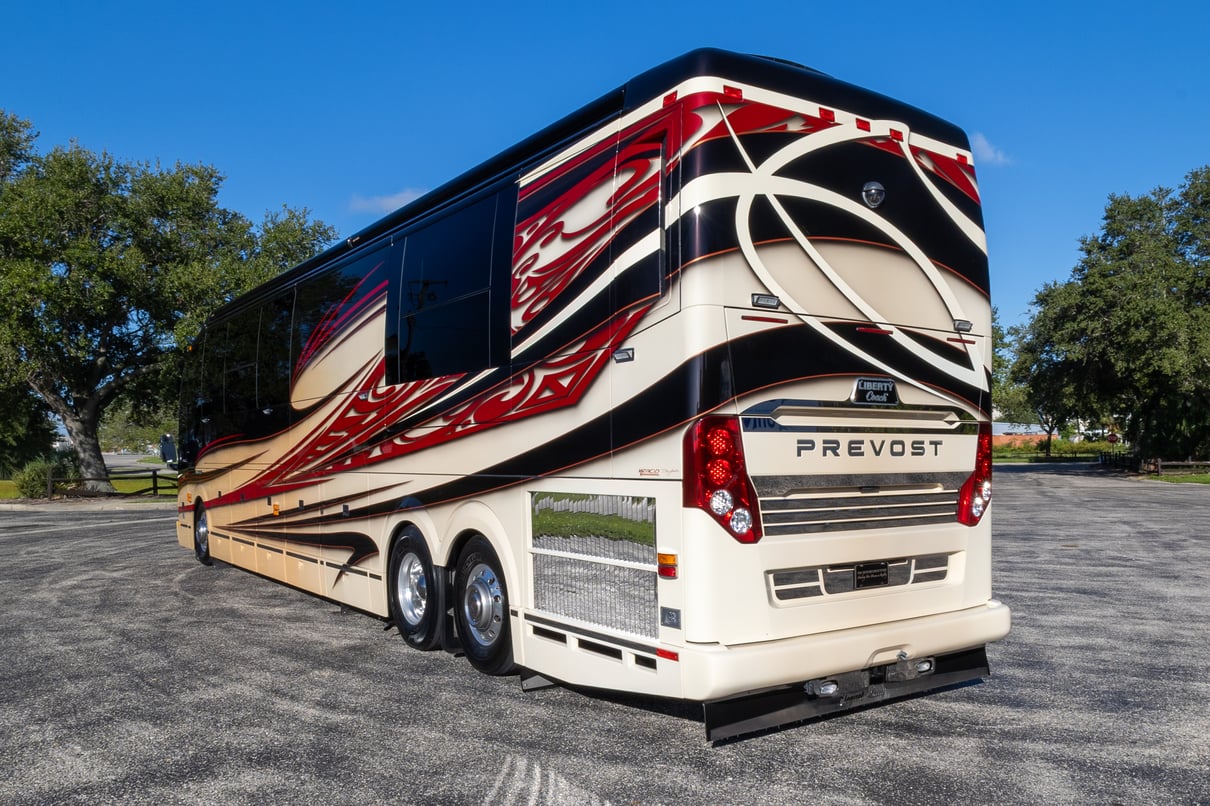 2014 Prevost Liberty H3 45 gallery image-7