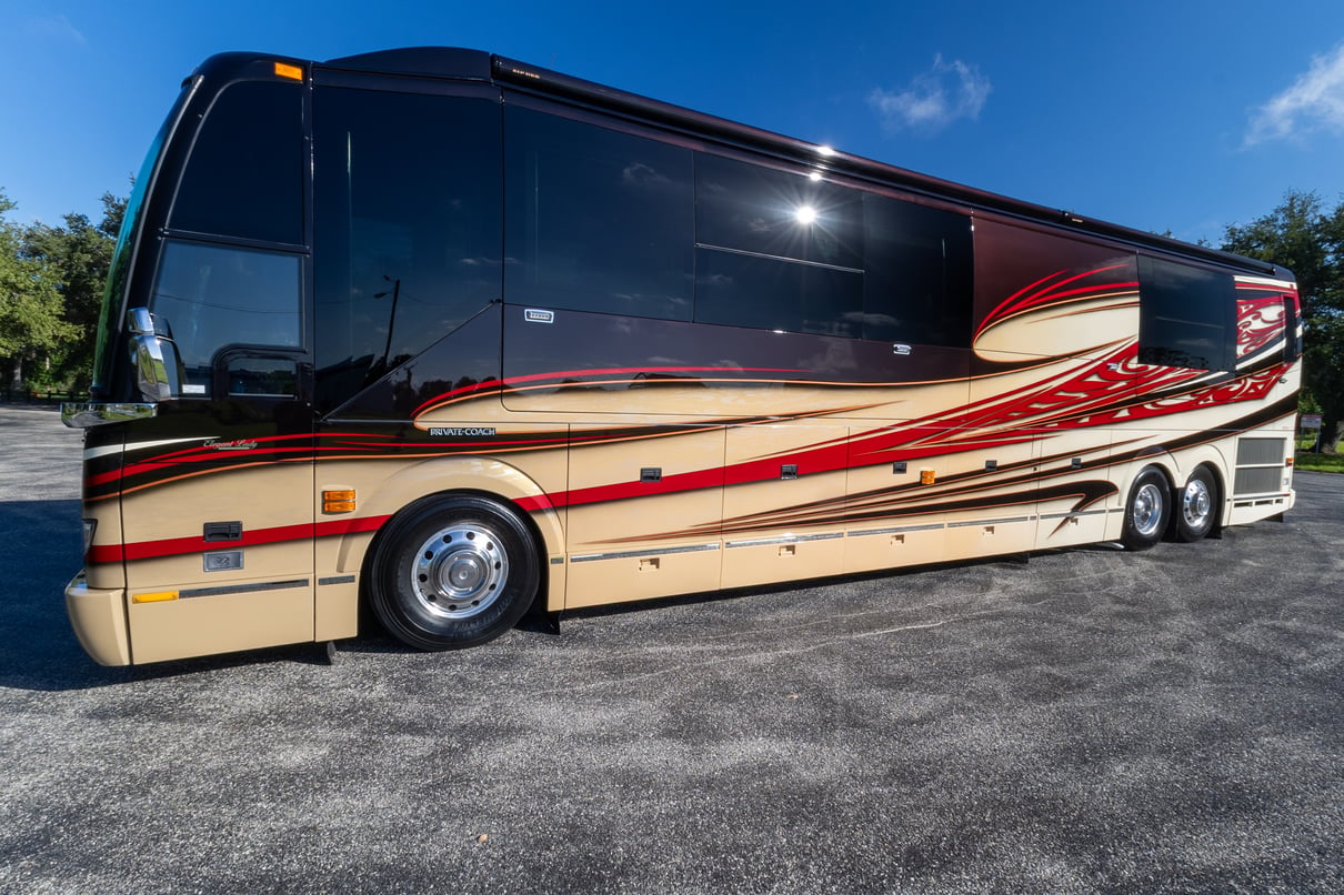 2014 Prevost Liberty H3 45 gallery image-10