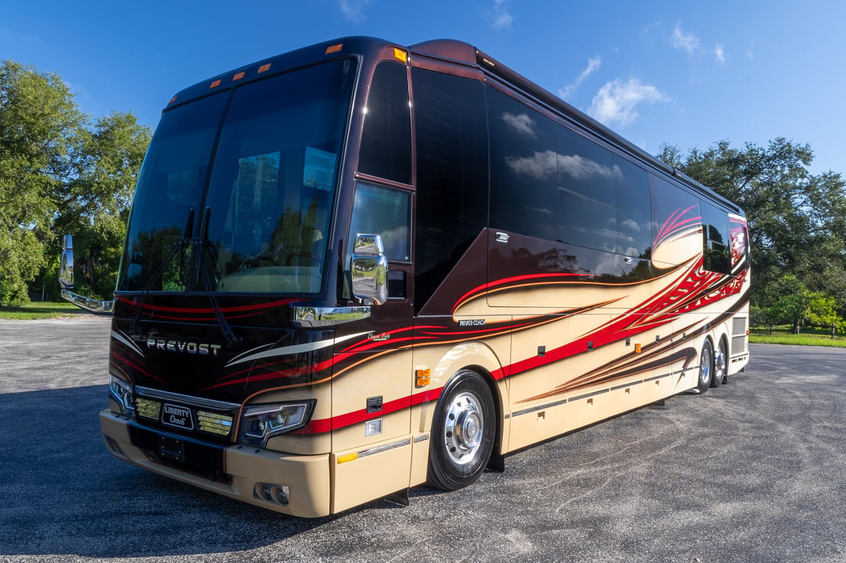 2014 Prevost Liberty H3 45 gallery image-11