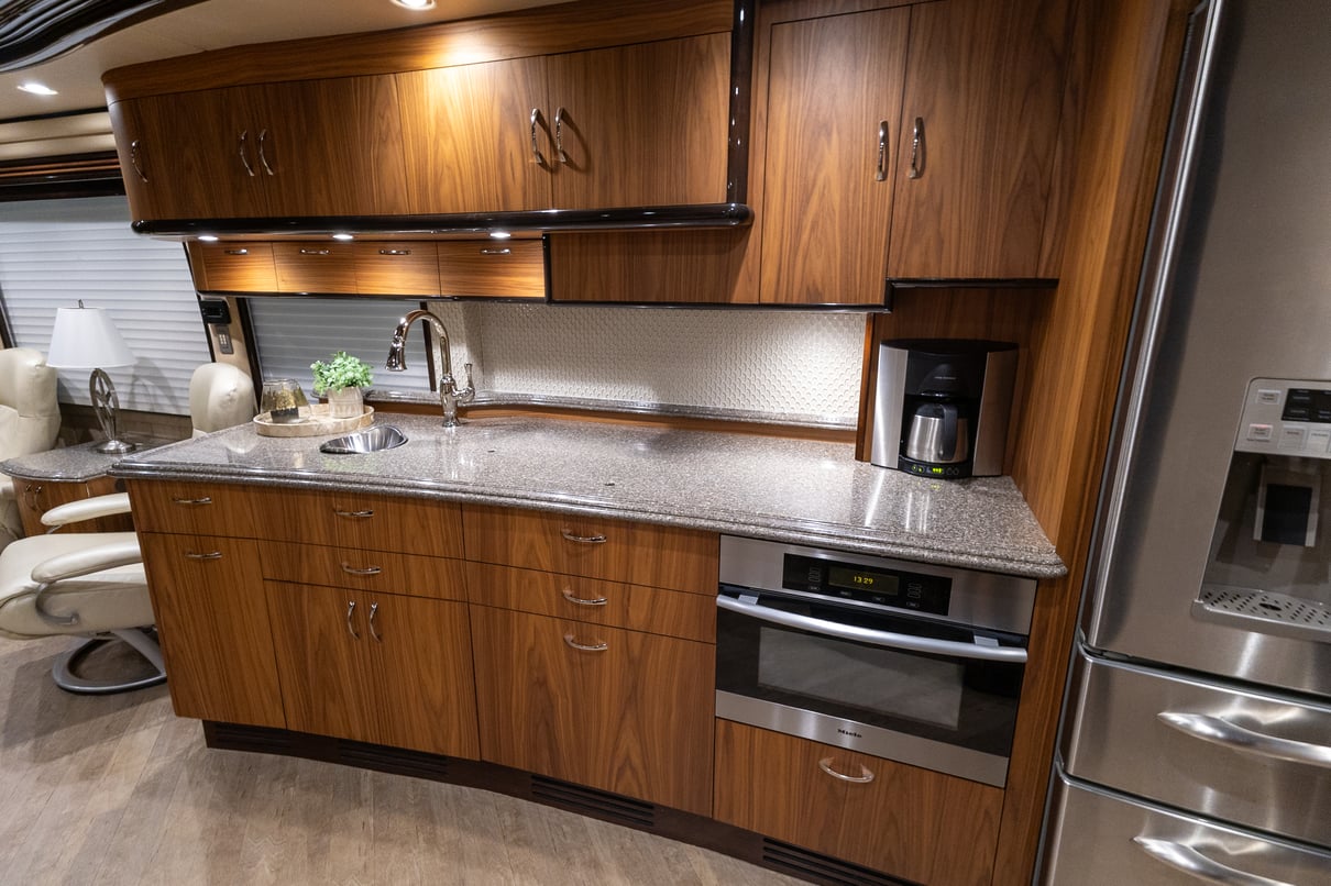 2014 Prevost Liberty H3 45 gallery image-20