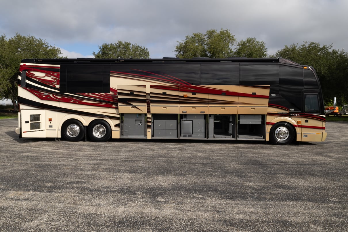 2014 Prevost Liberty H3 45 gallery image-32