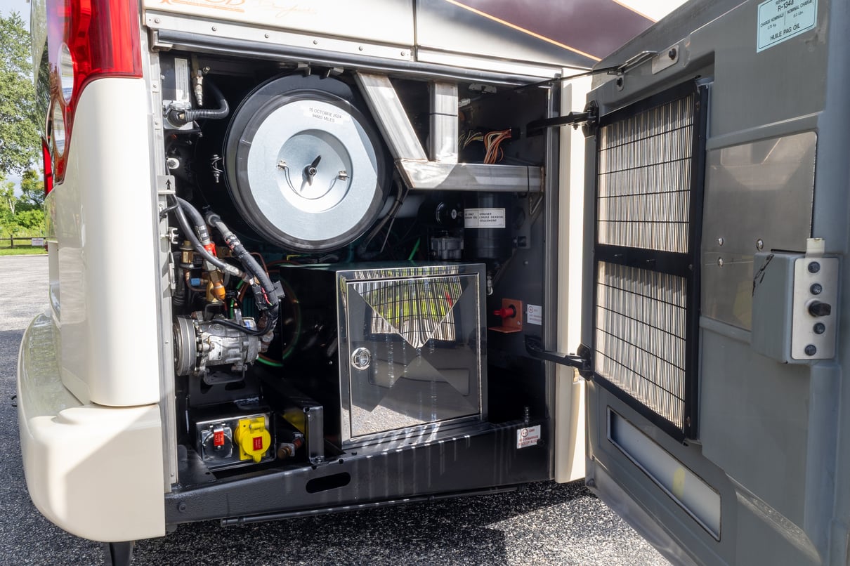 2014 Prevost Liberty H3 45 gallery image-34