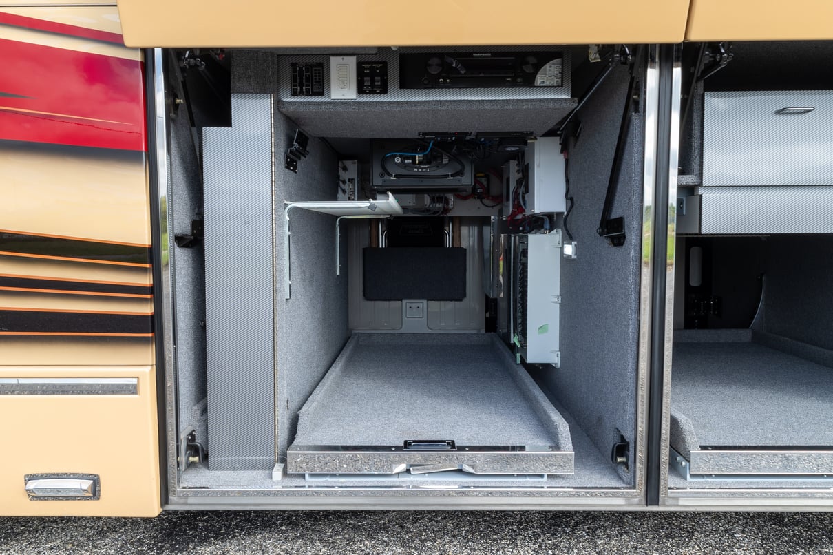 2014 Prevost Liberty H3 45 gallery image-38