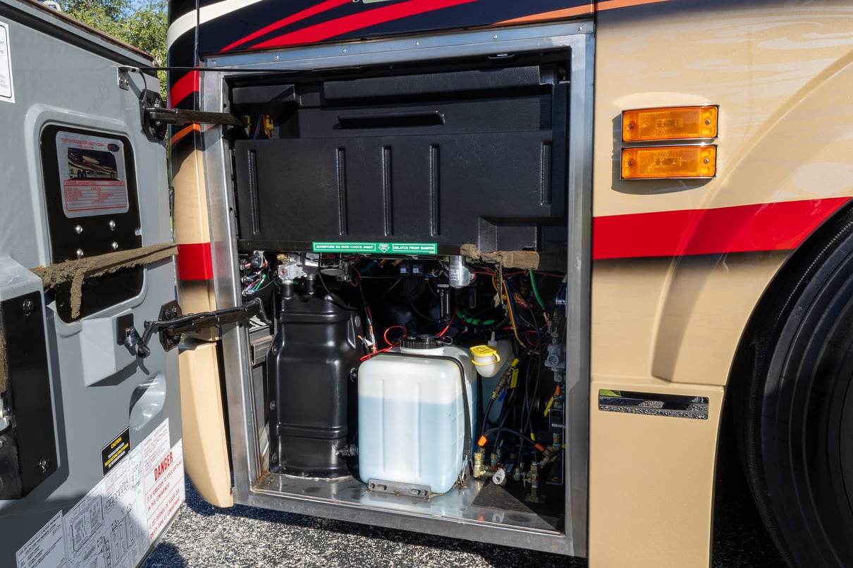 2014 Prevost Liberty H3 45 gallery image-40