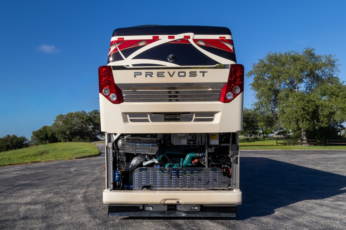 2014 Prevost Liberty H3 45 gallery image-46