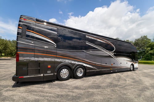 2015 Prevost Liberty H3 45