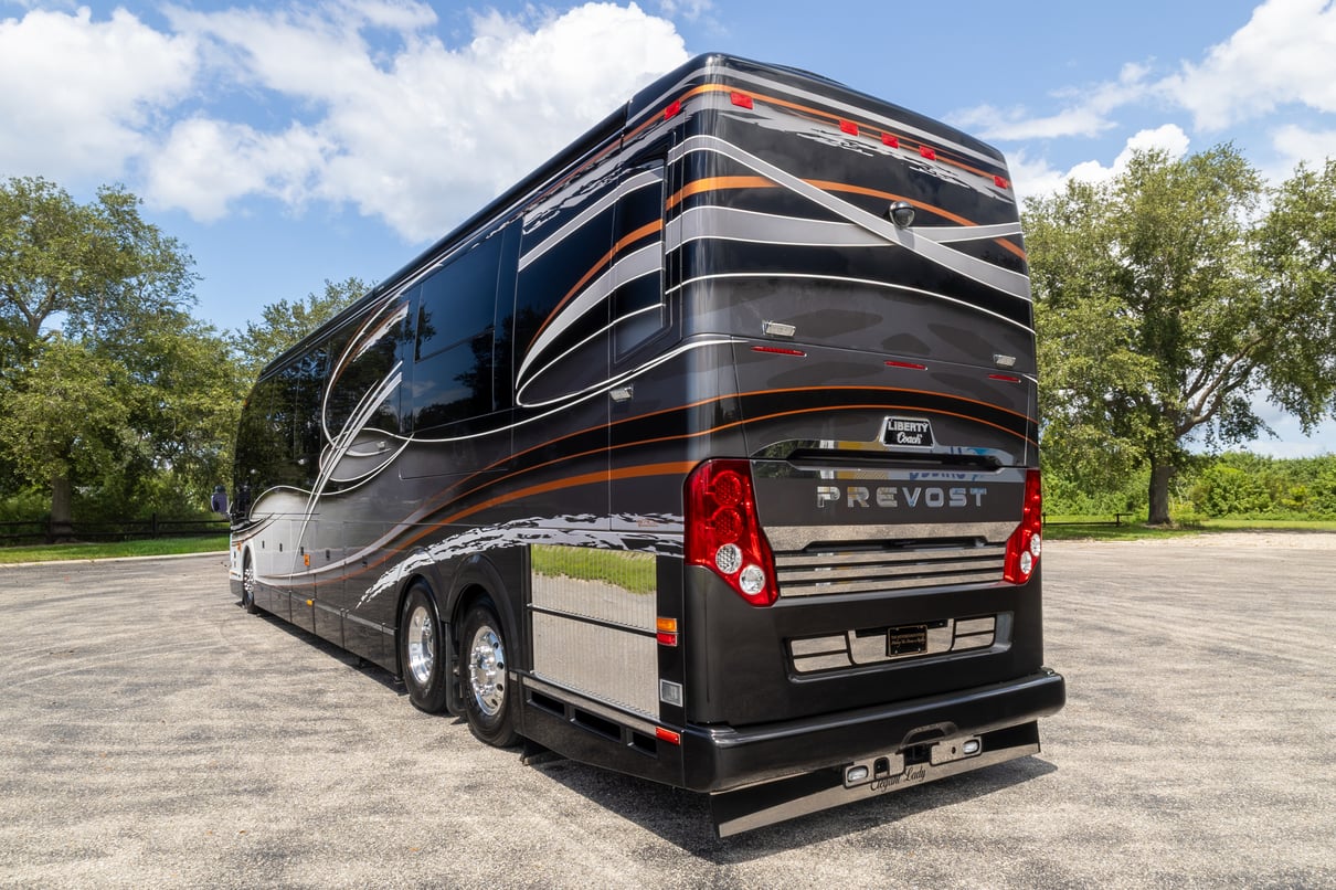 2015 Prevost Liberty H3 45 gallery image-7