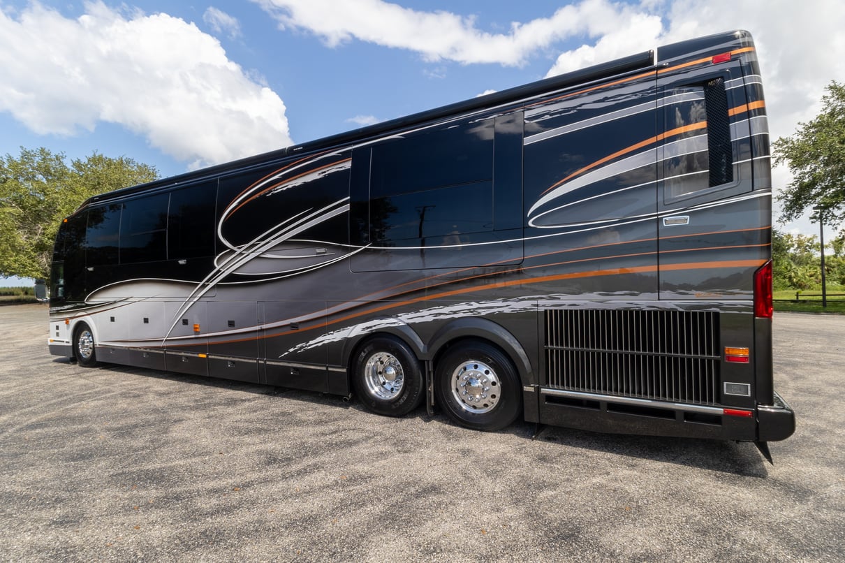 2015 Prevost Liberty H3 45 gallery image-8