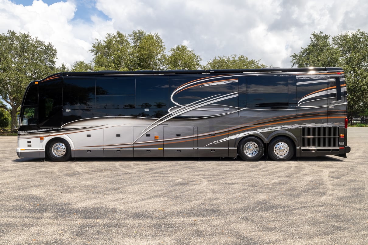 2015 Prevost Liberty H3 45 gallery image-9