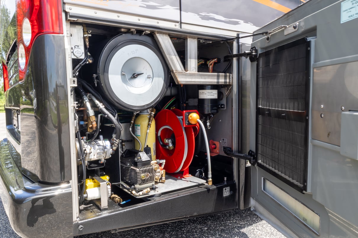2015 Prevost Liberty H3 45 gallery image-34