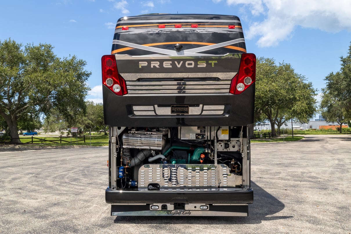 2015 Prevost Liberty H3 45 gallery image-47