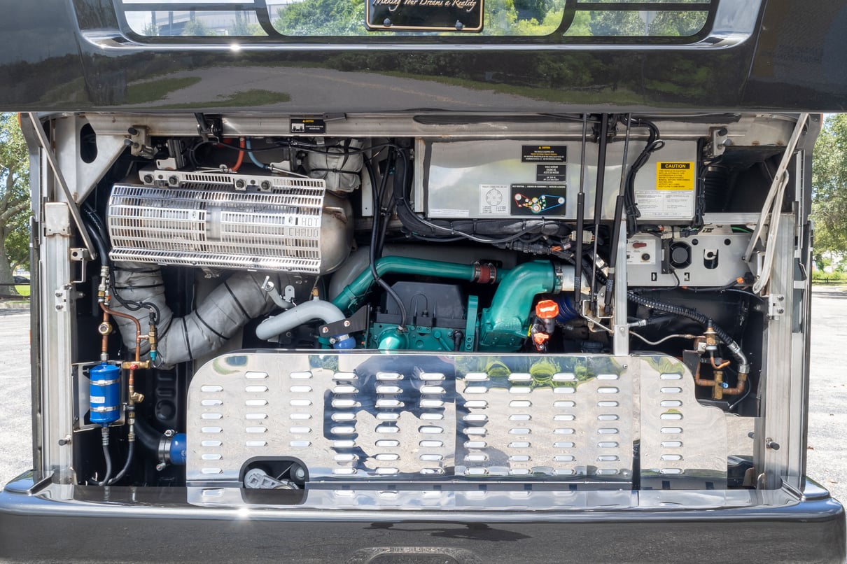 2015 Prevost Liberty H3 45 gallery image-48
