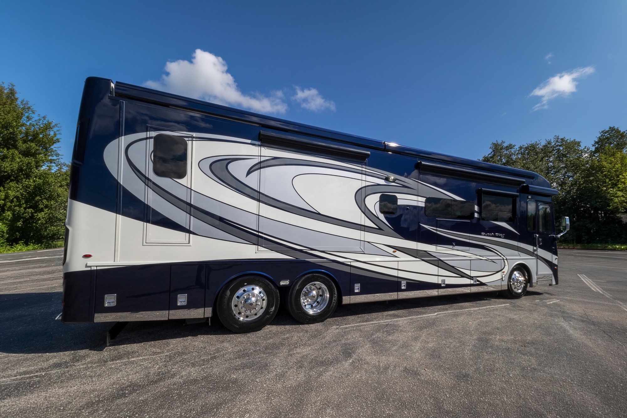 2022 Newmar Dutch Star 4081