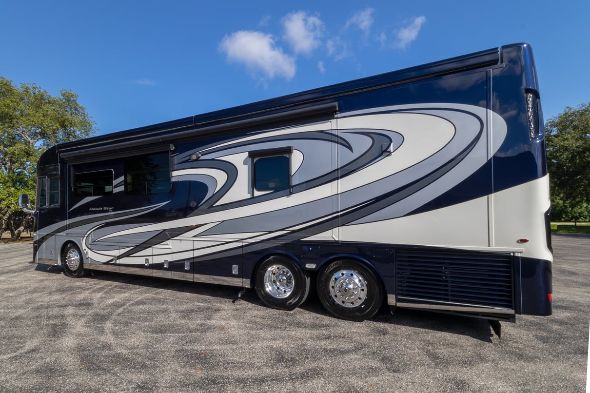 2022 Newmar Dutch Star 4081 gallery image-8