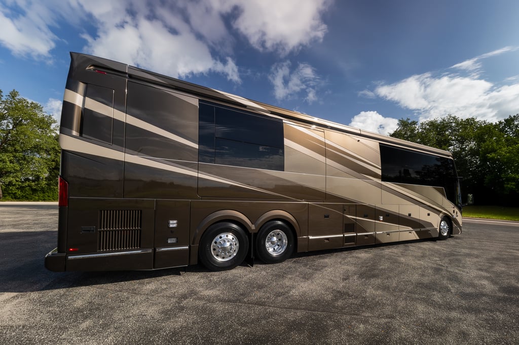 2027 Prevost Loki H3 45