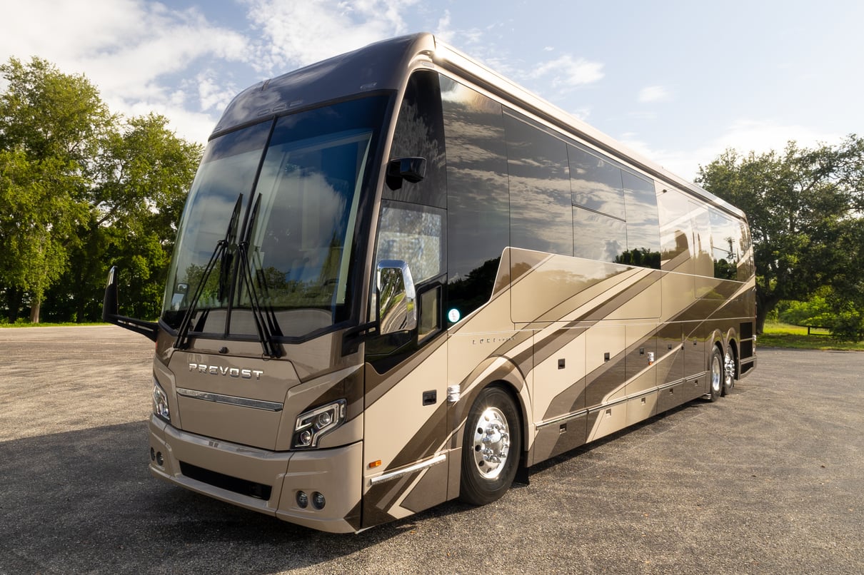 2027 Prevost Loki H3 45 gallery image-11