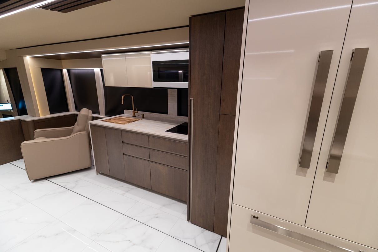 2027 Prevost Loki H3 45 gallery image-21