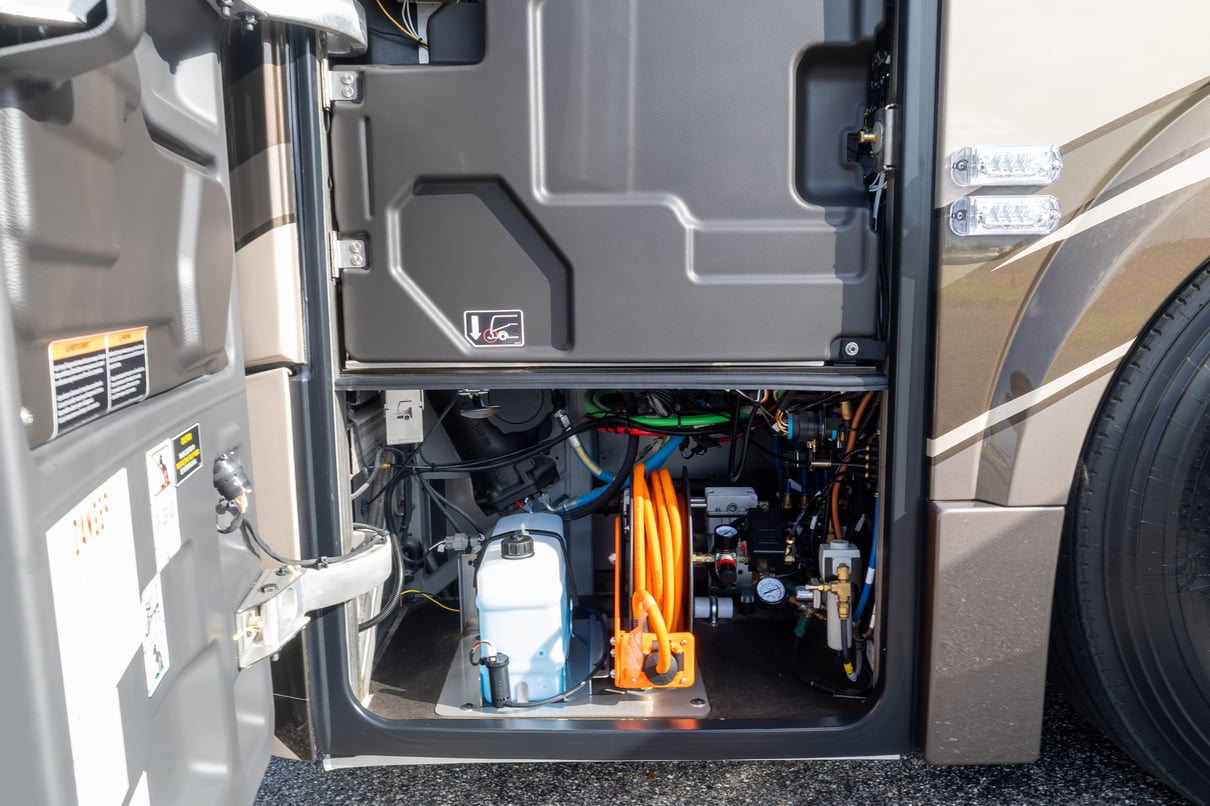 2027 Prevost Loki H3 45 gallery image-41