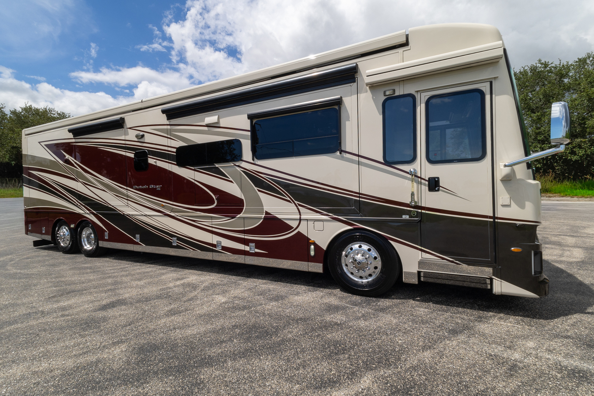 2021 Newmar Dutch Star 4369 gallery image-2