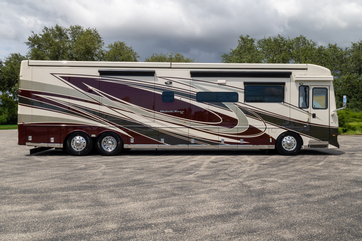 2021 Newmar Dutch Star 4369 gallery image-3
