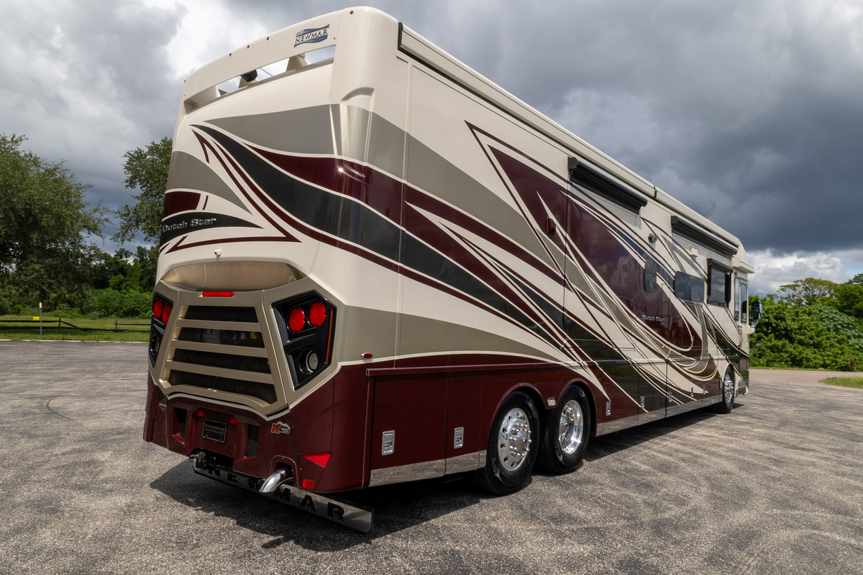 2021 Newmar Dutch Star 4369 gallery image-5