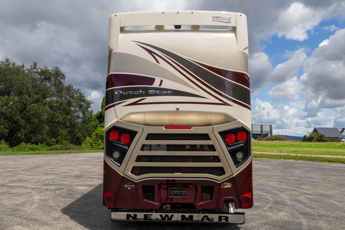 2021 Newmar Dutch Star 4369 gallery image-6