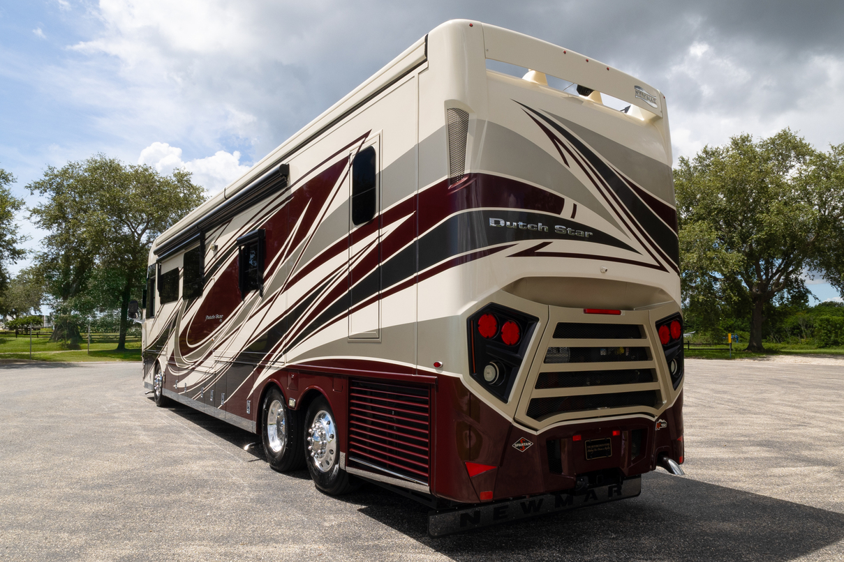 2021 Newmar Dutch Star 4369 gallery image-7
