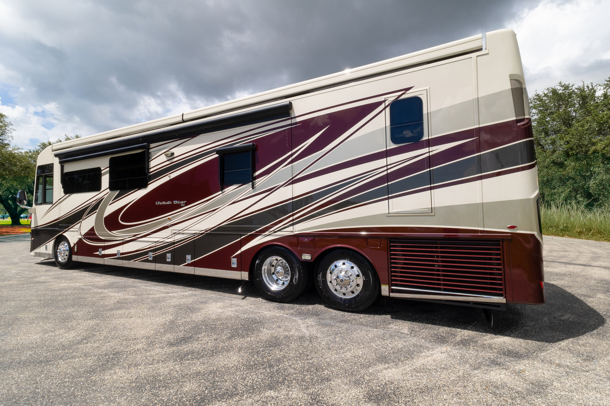 2021 Newmar Dutch Star 4369 gallery image-8
